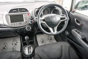 Хетчбэк Honda Fit 2012 года, 749000 рублей, Красноярск