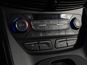 Внедорожник Ford Kuga 2016 года, 1376100 рублей, Казань