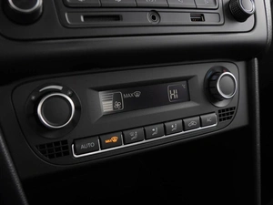 Седан Volkswagen Polo 2014 года, 1040000 рублей, Волгоград