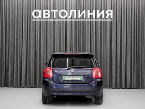 Хетчбэк Toyota Corolla 2002 года, 579000 рублей, Красноярск