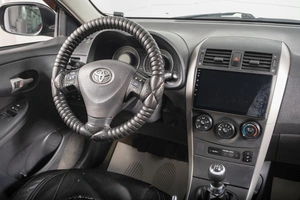 Седан Toyota Corolla 2008 года, 699000 рублей, Томск