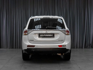 Внедорожник Mitsubishi Outlander 2012 года, 1529000 рублей, Тюмень