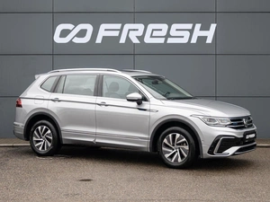 Внедорожник Volkswagen Tiguan L 2021 года, 3800000 рублей, Краснодар