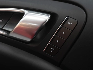 Внедорожник Porsche Cayenne S 2013 года, 4119000 рублей, Тюмень