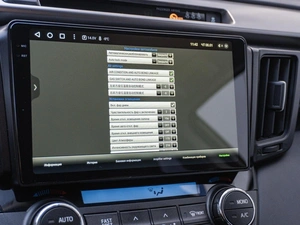 Внедорожник Toyota RAV4 2018 года, 1695000 рублей, Санкт-Петербург