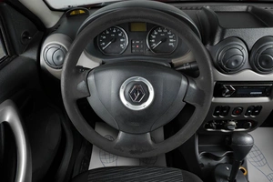 Хетчбэк Renault Sandero 2011 года, 519000 рублей, Тюмень