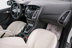 Хетчбэк Ford Focus 2013 года, 809000 рублей, Красноярск