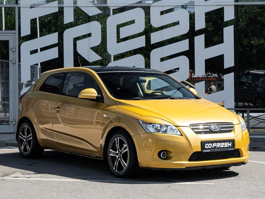 Хетчбэк Kia Ceed 2009 года, 700000 рублей, Волгоград
