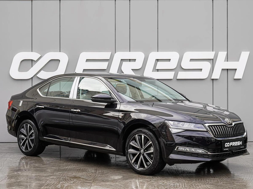 Лифтбек Skoda Superb 2025 года, 3190000 рублей, Краснодар