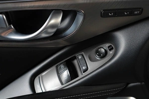 Купе Infiniti Q60 2017 года, 3539000 рублей, Тюмень