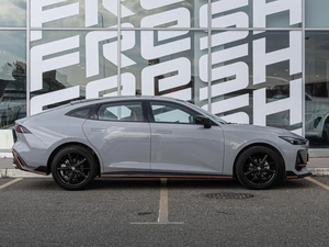 Лифтбек Changan UNI-V 2024 года, 2550000 рублей, Краснодар