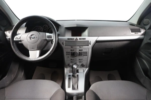Универсал Opel Astra 2013 года, 889000 рублей, Новосибирск