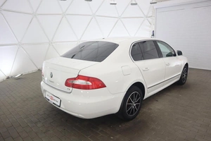 Седан Skoda Superb 2013 года, 1400000 рублей, Орёл