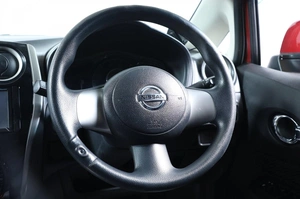 Хетчбэк Nissan Note 2013 года, 789000 рублей, Новосибирск