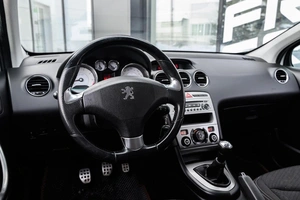 Седан Peugeot 408 2014 года, 600000 рублей, Ульяновск