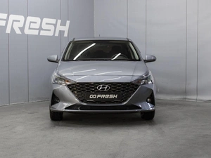 Седан Hyundai Solaris 2020 года, 1820000 рублей, Омск