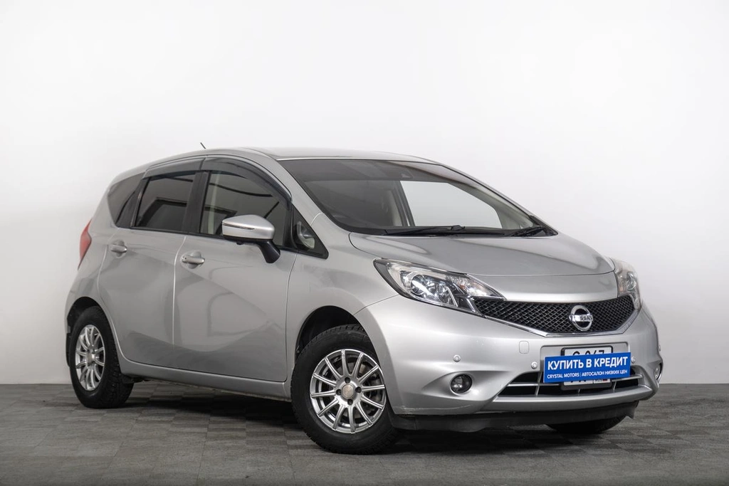Хетчбэк Nissan Note 2016 года, 899000 рублей, Томск