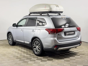 Внедорожник Mitsubishi Outlander 2015 года, 1989900 рублей, Казань