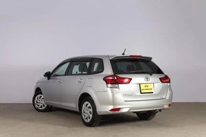 Универсал Toyota Corolla Fielder 2018 года, 1549000 рублей, Новосибирск