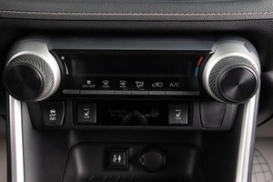 Внедорожник Toyota RAV4 2020 года, 2899000 рублей, Оренбург