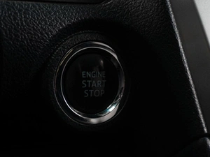 Седан Toyota Camry 2014 года, 1799000 рублей, Тюмень