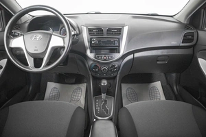 Седан Hyundai Solaris 2013 года, 929000 рублей, Кемерово