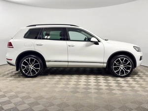 Внедорожник Volkswagen Touareg 2012 года, 2499900 рублей, Казань