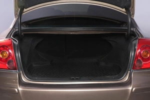 Седан Toyota Avensis 2004 года, 699000 рублей, Новосибирск