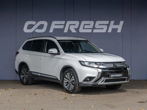 Внедорожник Mitsubishi Outlander 2019 года, 1755000 рублей, Краснодар