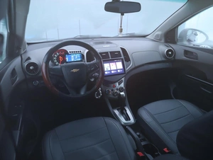 Седан Chevrolet Aveo 2013 года, 639000 рублей, Ижевск