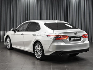 Седан Toyota Camry 2019 года, 3300000 рублей, Ставрополь