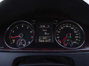 Седан Volkswagen Passat 2009 года, 860000 рублей, Волгоград