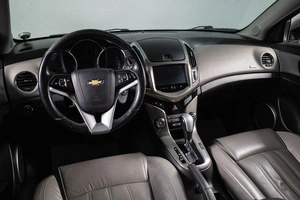 Хетчбэк Chevrolet Cruze 2013 года, 799000 рублей, Сургут