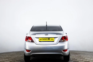 Седан Hyundai Solaris 2012 года, 899000 рублей, Пермь