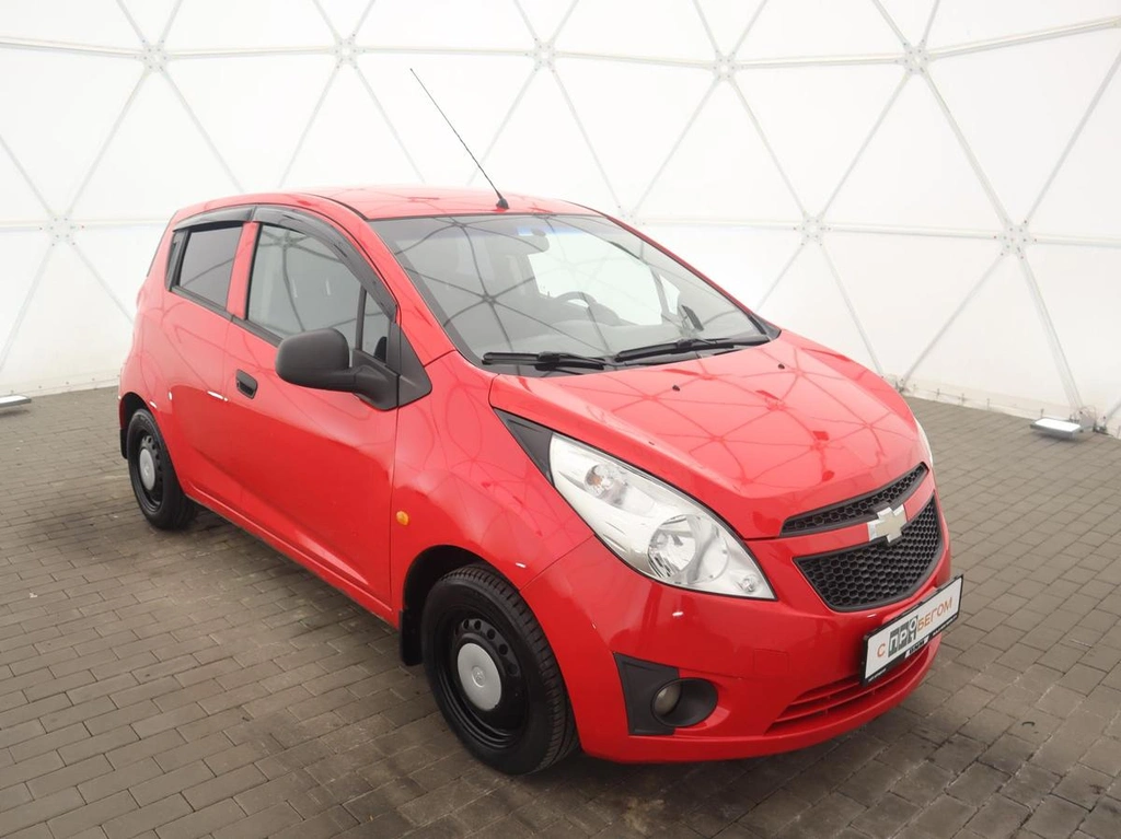 Хэтчбек Chevrolet Spark 2011 года, 520000 рублей, Орёл