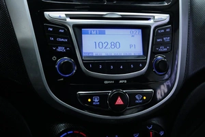 Хетчбэк Hyundai Solaris 2012 года, 928000 рублей, Солонцы