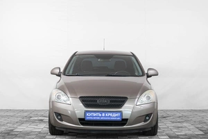 Хетчбэк Kia Ceed 2009 года, 709000 рублей, Кемерово