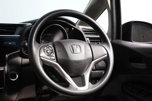 Хетчбэк Honda Fit 2018 года, 1499000 рублей, Новосибирск