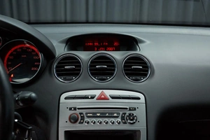 Хетчбэк Peugeot 308 2010 года, 349000 рублей, Красноярск
