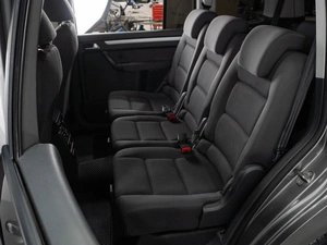 Минивэн Volkswagen Touran 2011 года, 869000 рублей, Тюмень