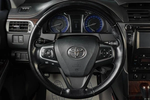 Седан Toyota Camry 2015 года, 2149000 рублей, Тюмень