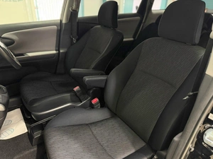 Минивэн Toyota Wish 2011 года, 1199000 рублей, Красноярск