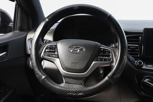 Седан Hyundai Solaris 2020 года, 1369000 рублей, Новосибирск