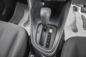 Хетчбэк Toyota Yaris 2020 года, 1289000 рублей, Барнаул