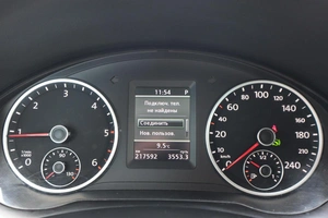 Внедорожник Volkswagen Tiguan 2013 года, 1600000 рублей, Мирное