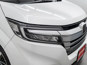 Минивэн Honda Stepwgn Spada 2017 года, 2100000 рублей, Красноярск