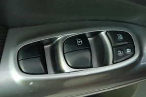 Внедорожник Nissan Juke 2011 года, 1289000 рублей, Омск