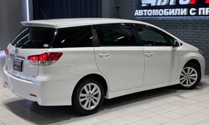 Минивэн Toyota Wish 2009 года, 1297000 рублей, Красноярск