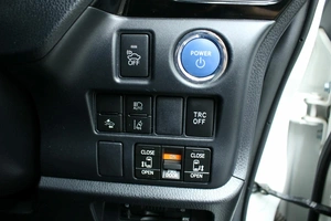 Минивэн Toyota Noah 2017 года, 2490000 рублей, Красноярск