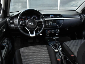 Седан Kia Rio 2020 года, 1645000 рублей, Краснодар